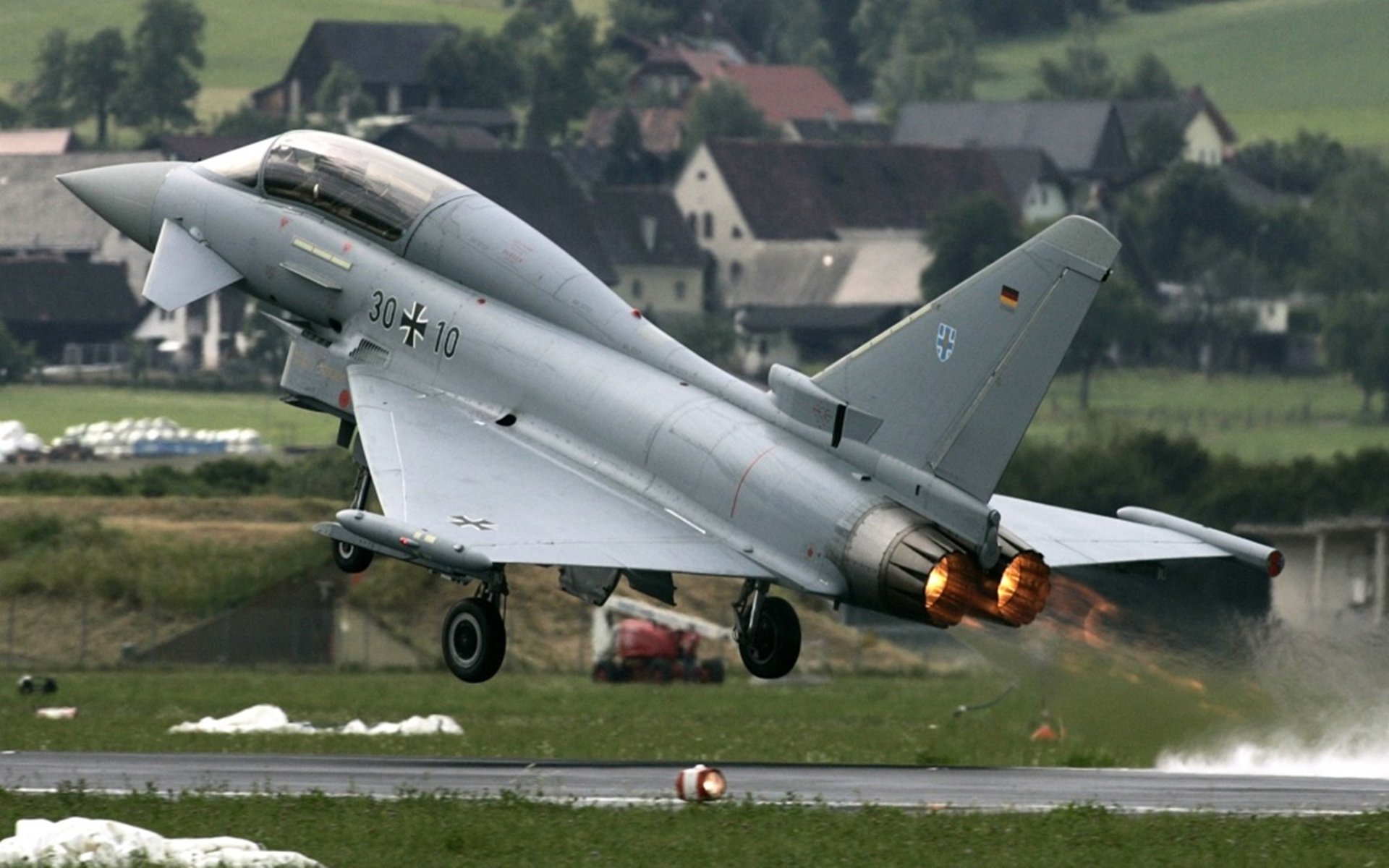 中超球队边路战术调整路径可视追踪，中超边后卫